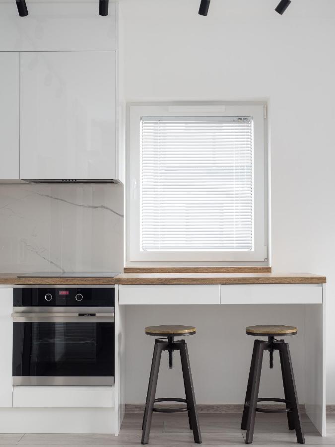 Szwedzka 22C Separate Bedroom Free Garage By Perfect Apart 바르샤바 외부 사진