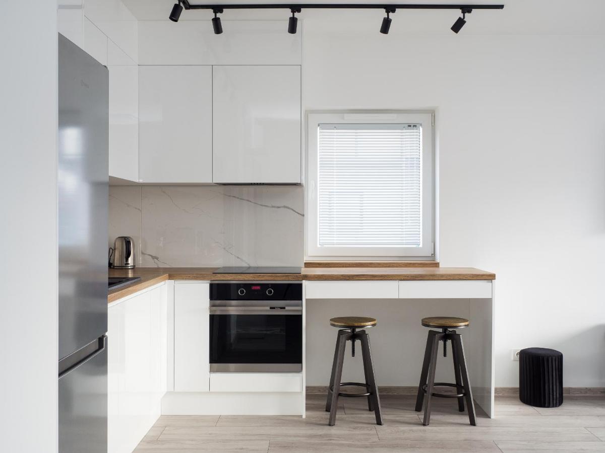 Szwedzka 22C Separate Bedroom Free Garage By Perfect Apart 바르샤바 외부 사진